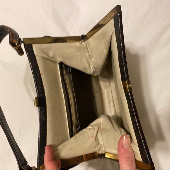 Vintage brown leather handbag - Picture 7 of 12